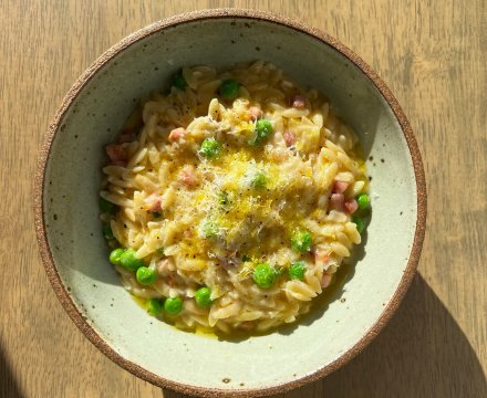 Creamy Orzotto with Ham and Peas
